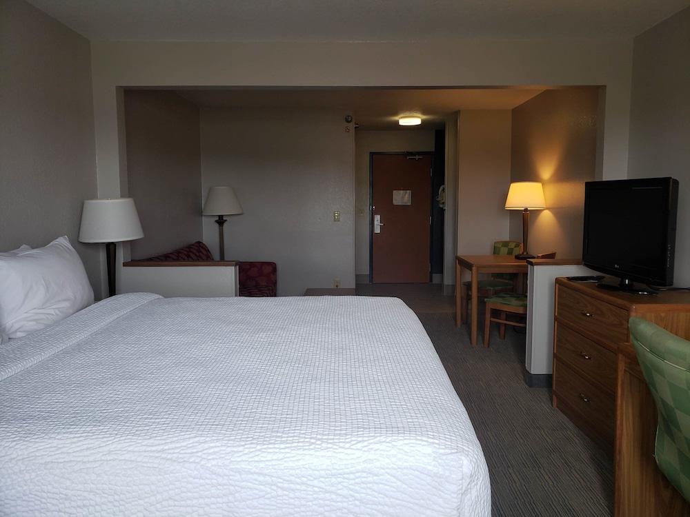 Country Inn & Suites By Radisson, Fairview Heights, Il מראה חיצוני תמונה