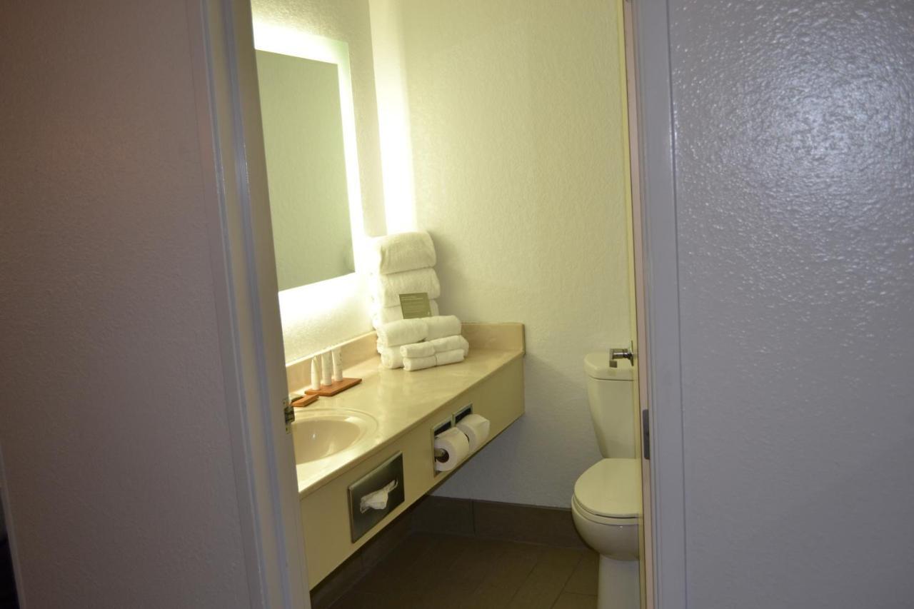 Country Inn & Suites By Radisson, Fairview Heights, Il מראה חיצוני תמונה
